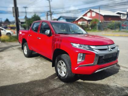 SE VENDE Mitsubishi DIESEL L200 KATANA CRT 4X4 2.4 2020