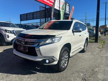 MITSUBISHI MONTERO SPORT 4x4 2017